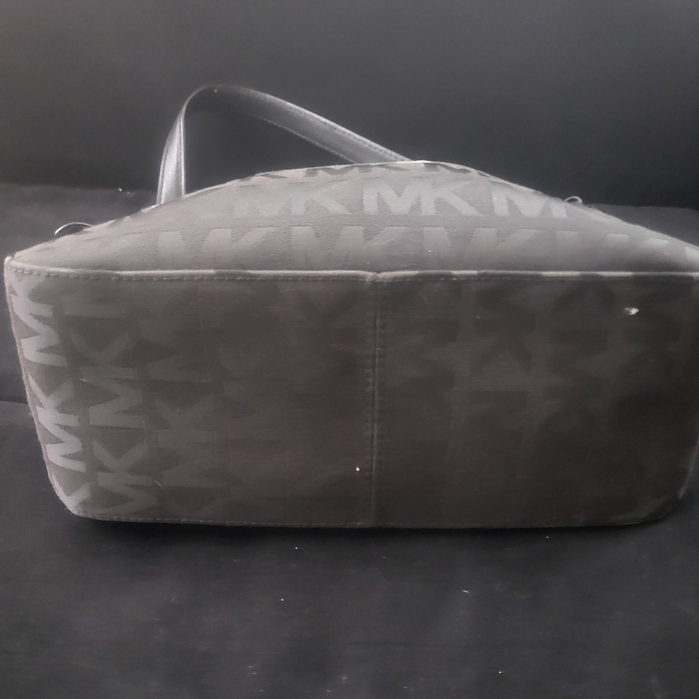 Black Michael Kors purse